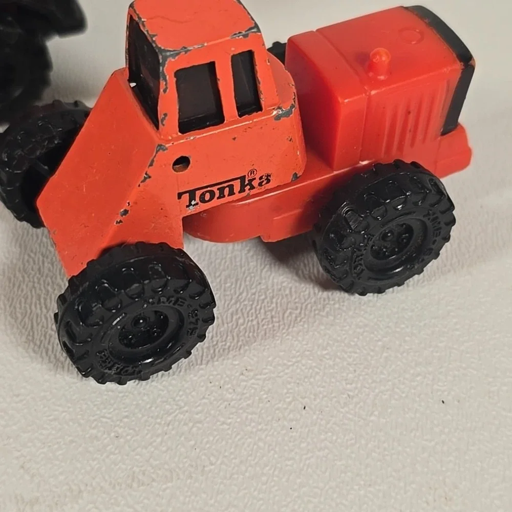 VTG Lot Of 2 Tonka Construction‎ Vehicles Trucks 1992 & 2003